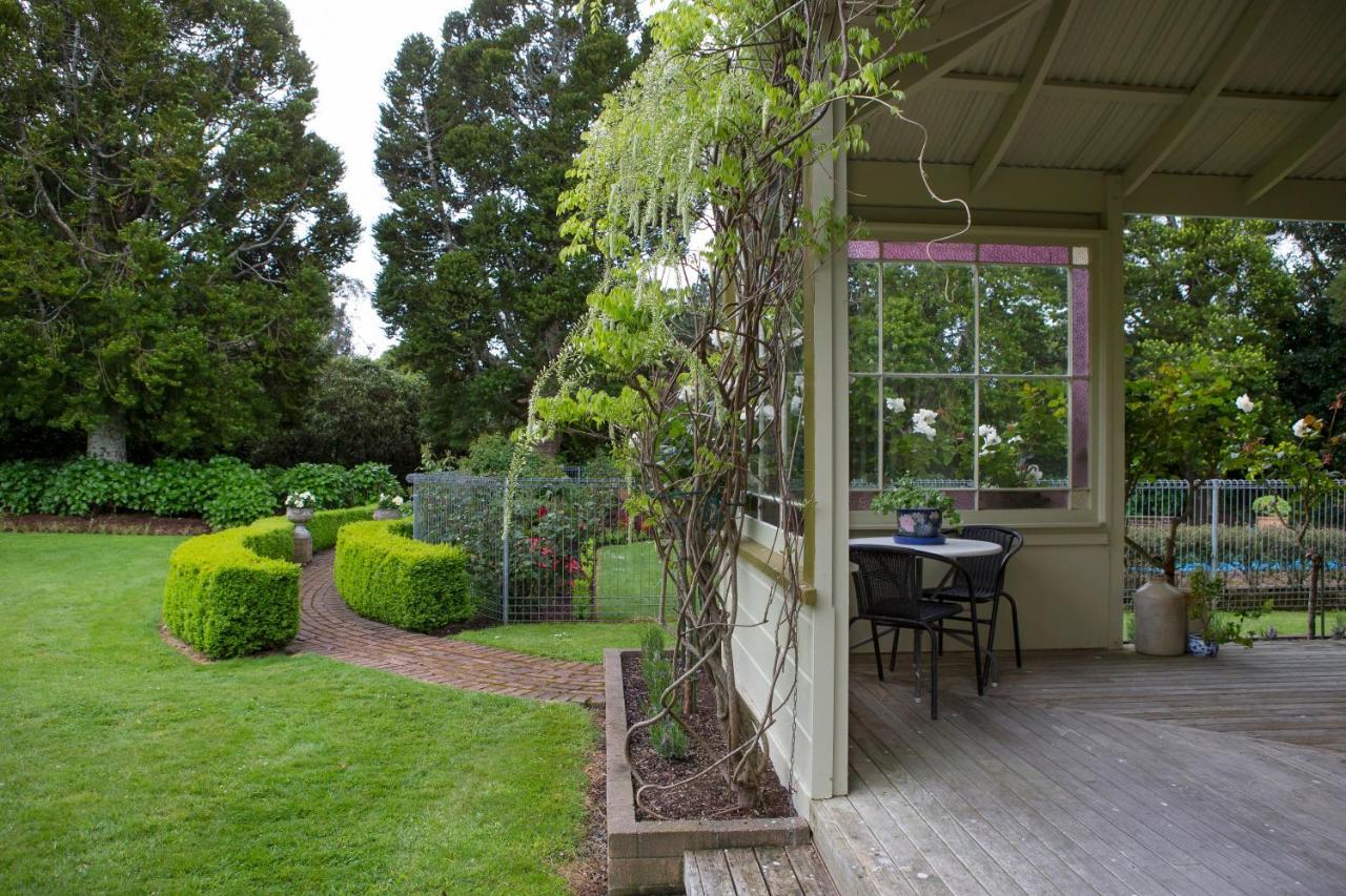 Tairoa Lodge Hawera Exterior photo